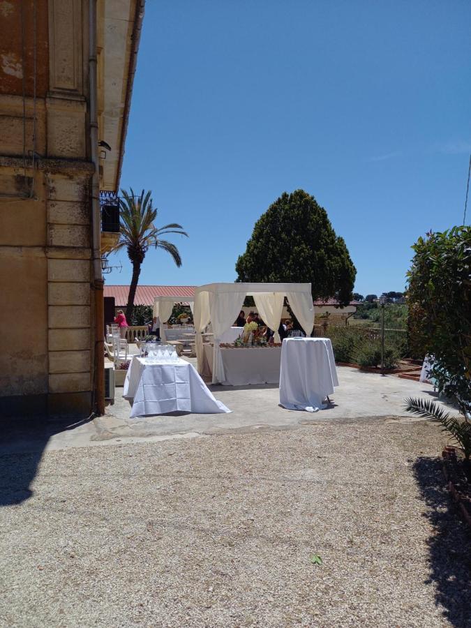 Casolare Del Toscano Country Rooms Caltagirone Dış mekan fotoğraf