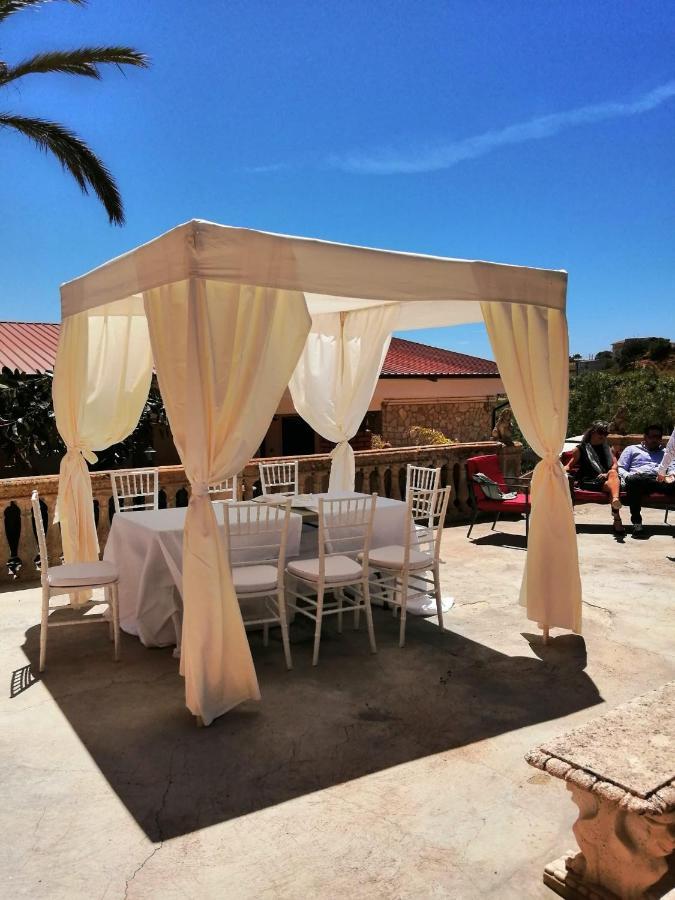 Casolare Del Toscano Country Rooms Caltagirone Dış mekan fotoğraf